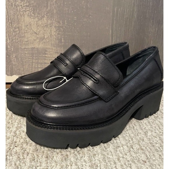 Free People Lyra Women 39 / 9 Black Leather Slip On Casual Penny Loafer Lug Sole - Picture 1 of 11